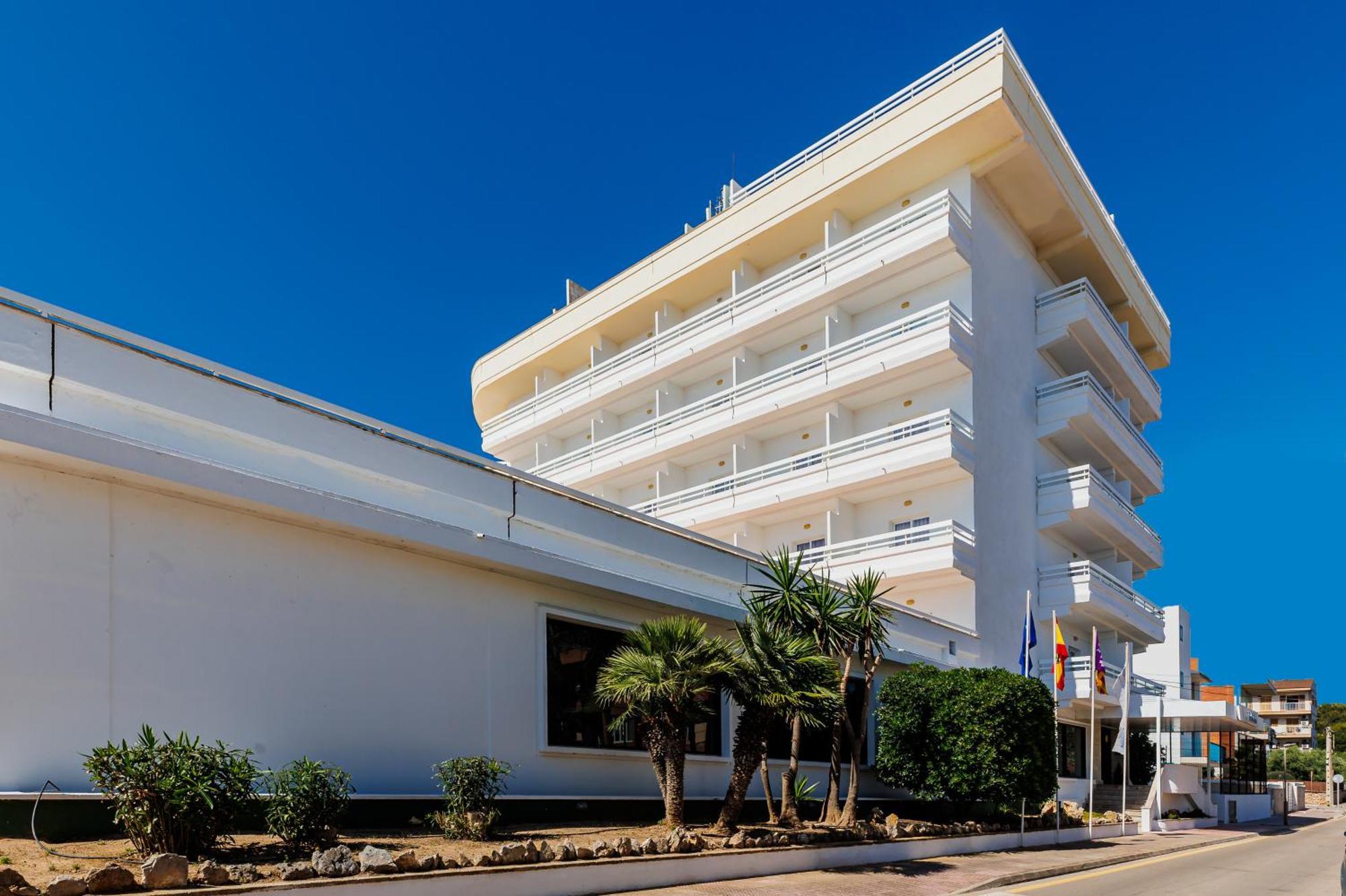 Bellevue Belsana Hotel Portocolom  Exterior photo